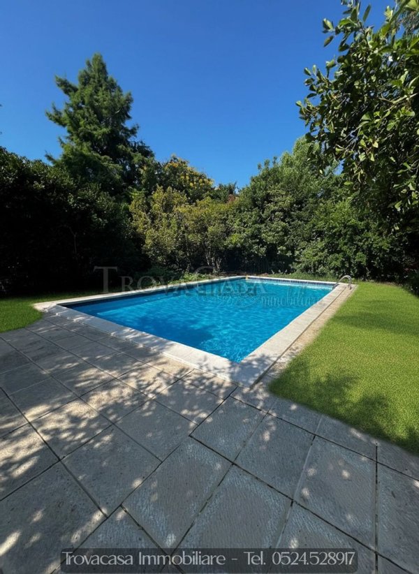 casa indipendente in vendita a Parma in zona San Martino / Paradigna