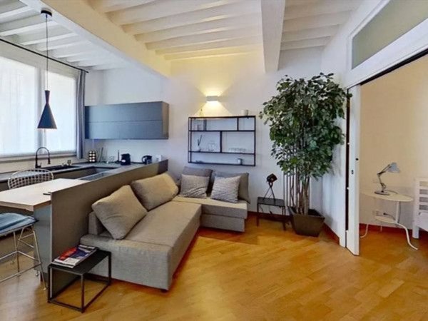 appartamento in vendita a Parma in zona Oltretorrente