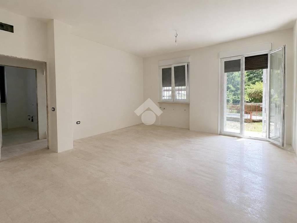 appartamento in vendita a Parma in zona Montanara