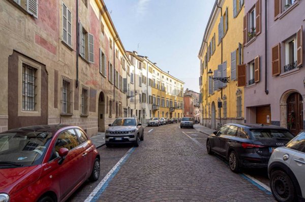 appartamento in vendita a Parma in zona Centro Storico