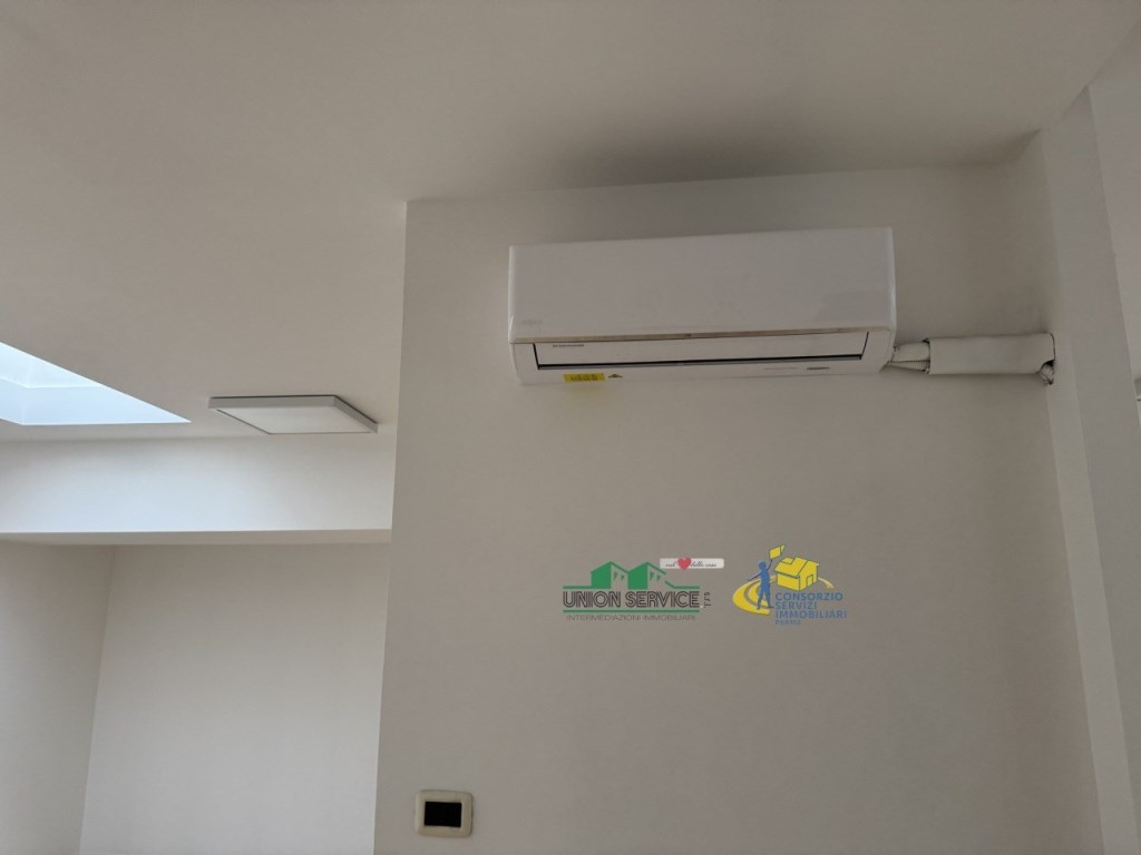 ufficio in vendita a Parma in zona Cornocchio