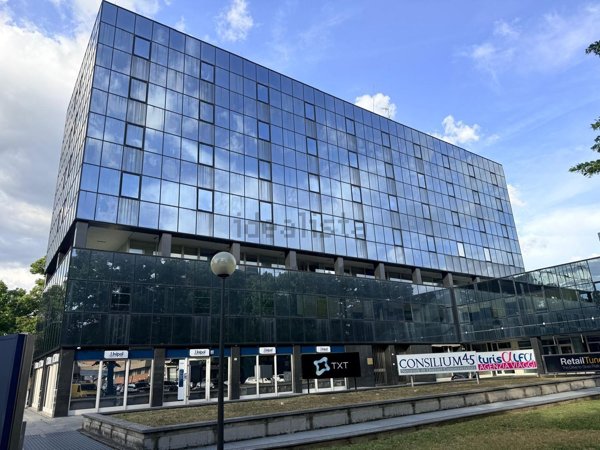 ufficio in vendita a Parma in zona Centro Storico