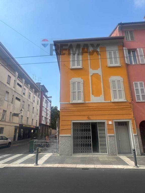 negozio in vendita a Parma in zona Centro Storico