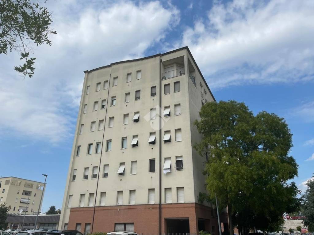 appartamento in vendita a Parma in zona San Leonardo