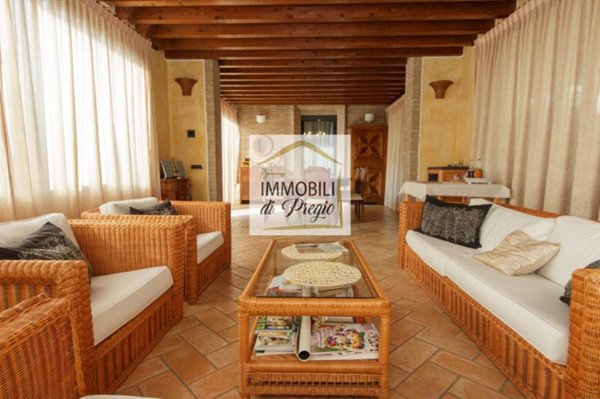 casa indipendente in vendita a Parma in zona Cittadella
