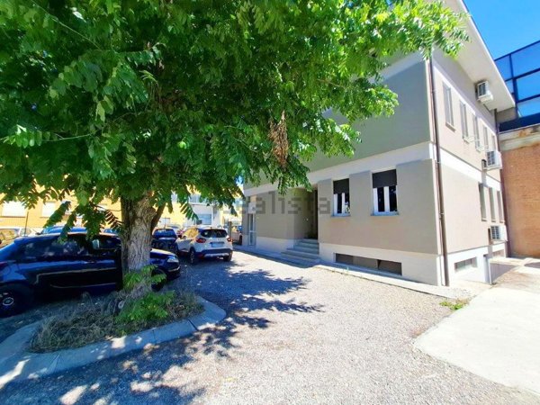 ufficio in vendita a Parma