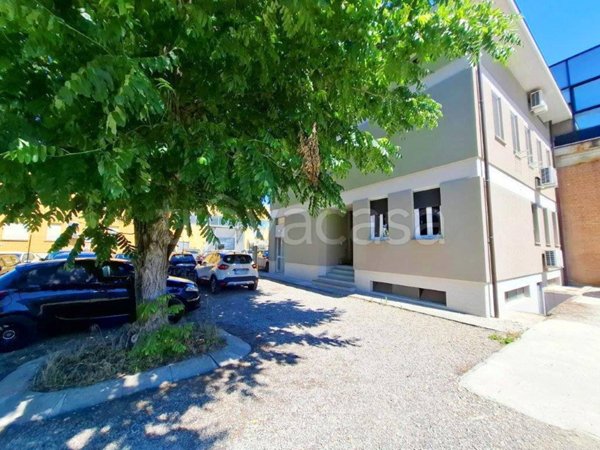 casa indipendente in vendita a Parma
