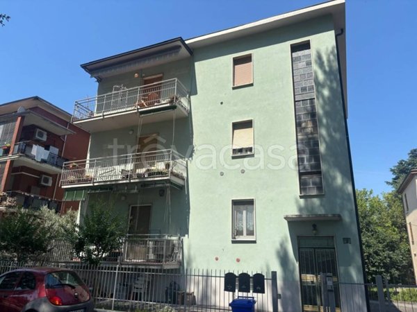 appartamento in vendita a Parma in zona Crocetta