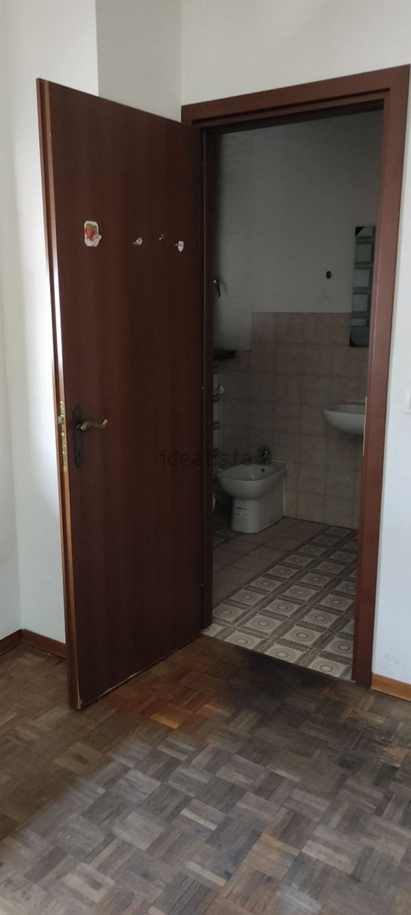 appartamento in vendita a Parma in zona Centro Storico