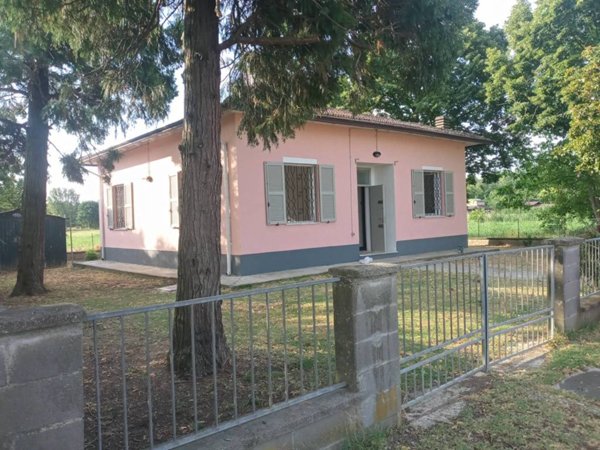 casa indipendente in vendita a Parma