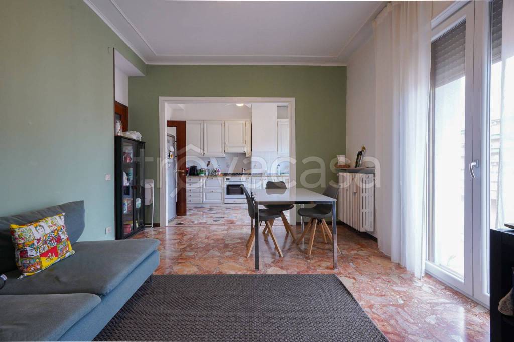 appartamento in vendita a Parma in zona Pablo