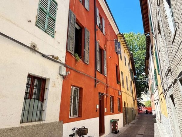 appartamento in vendita a Parma in zona Centro Storico