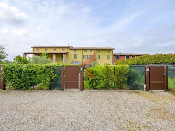 casa indipendente in vendita a Parma