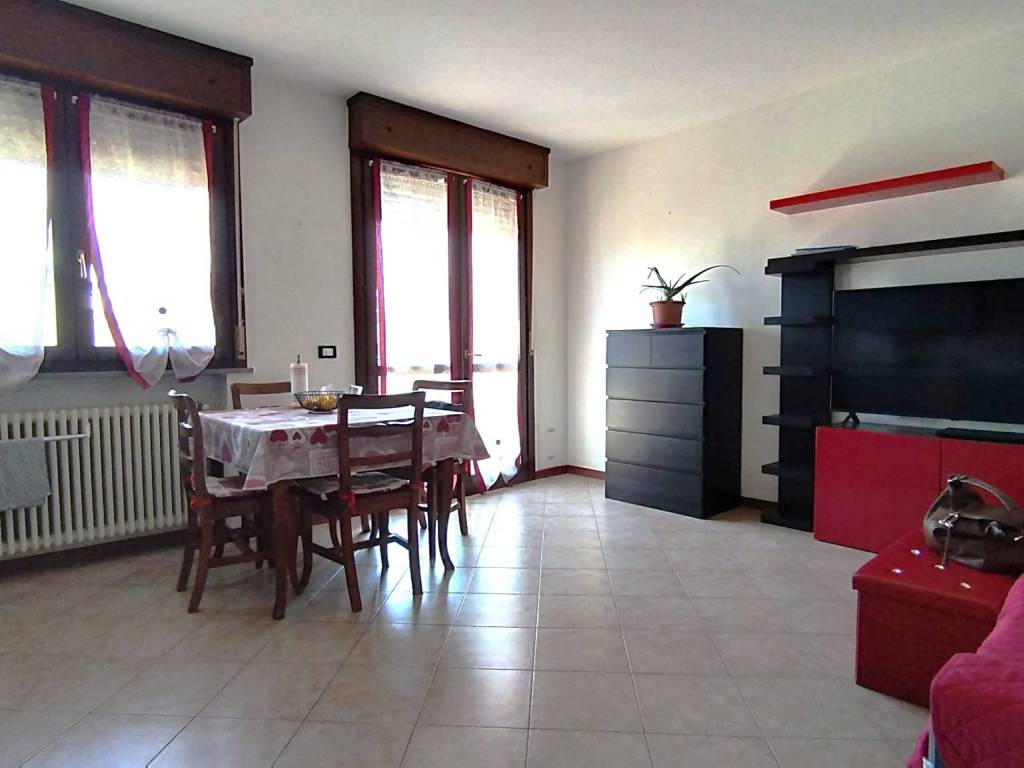 appartamento in vendita a Parma in zona Vicofertile