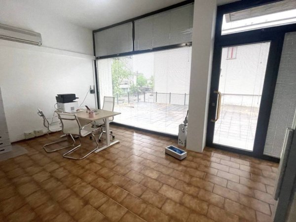 negozio in vendita a Parma in zona San Lazzaro