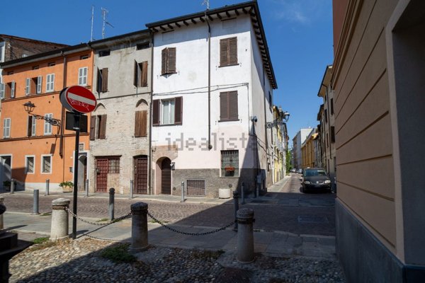 appartamento in vendita a Parma in zona Centro Storico