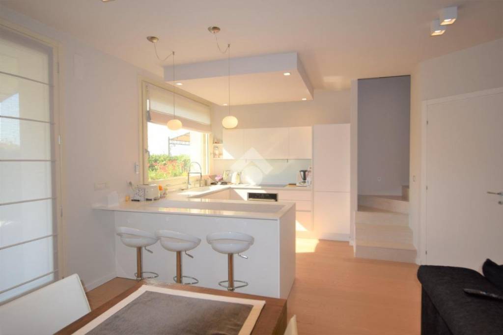 casa indipendente in vendita a Parma in zona Gaione