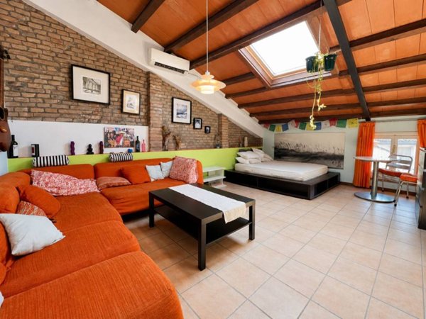 appartamento in vendita a Parma in zona Oltretorrente