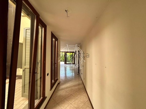 appartamento in vendita a Parma in zona Botteghino