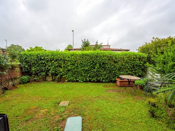 casa indipendente in vendita a Parma in zona Pilastrello