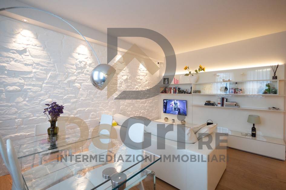 appartamento in vendita a Parma in zona Centro Storico