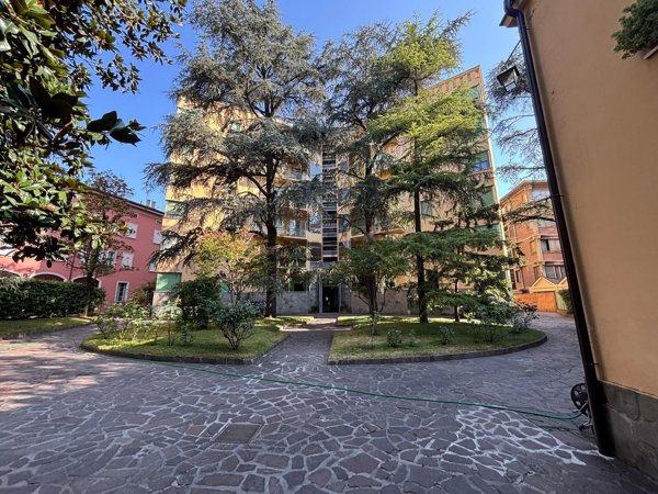 appartamento in vendita a Parma in zona Centro Storico