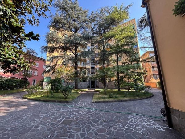 appartamento in vendita a Parma in zona Centro Storico