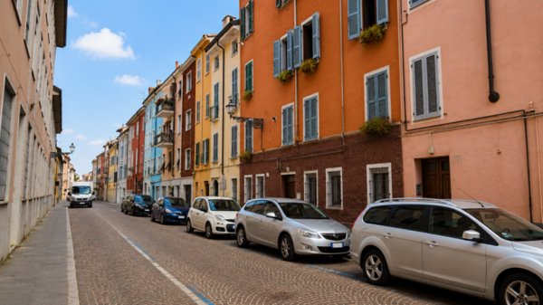 appartamento in vendita a Parma in zona Centro Storico