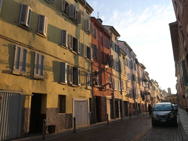 appartamento in vendita a Parma in zona Centro Storico