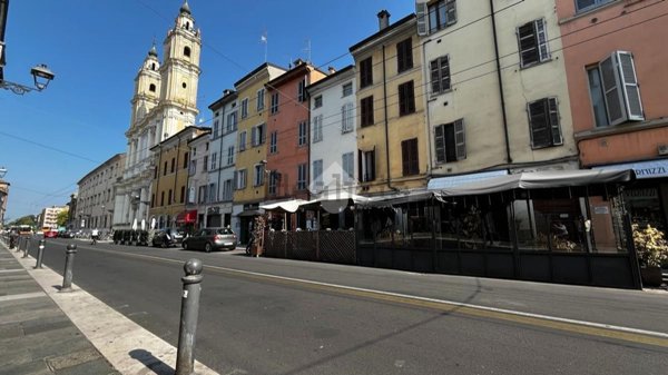 appartamento in vendita a Parma in zona Centro Storico