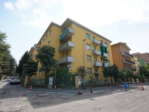 appartamento in vendita a Parma in zona San Lazzaro