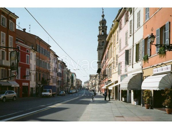 casa indipendente in vendita a Parma in zona Centro Storico