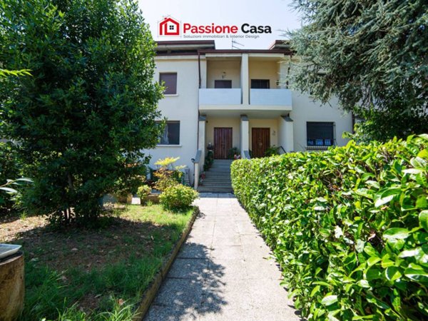 casa indipendente in vendita a Parma in zona San Pancrazio