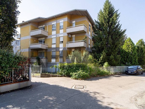 appartamento in vendita a Parma in zona San Lazzaro