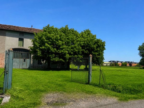 casa indipendente in vendita a Parma
