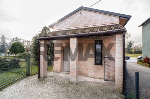 casa indipendente in vendita a Parma in zona Vigatto