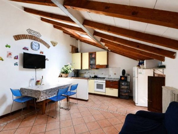 appartamento in vendita a Parma in zona Oltretorrente