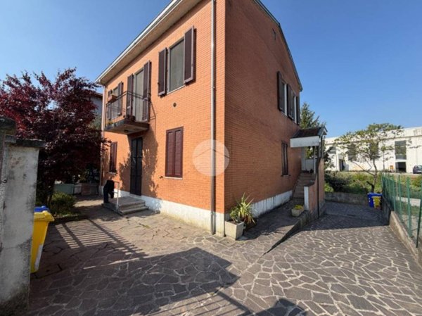 appartamento in vendita a Parma in zona San Martino / Paradigna