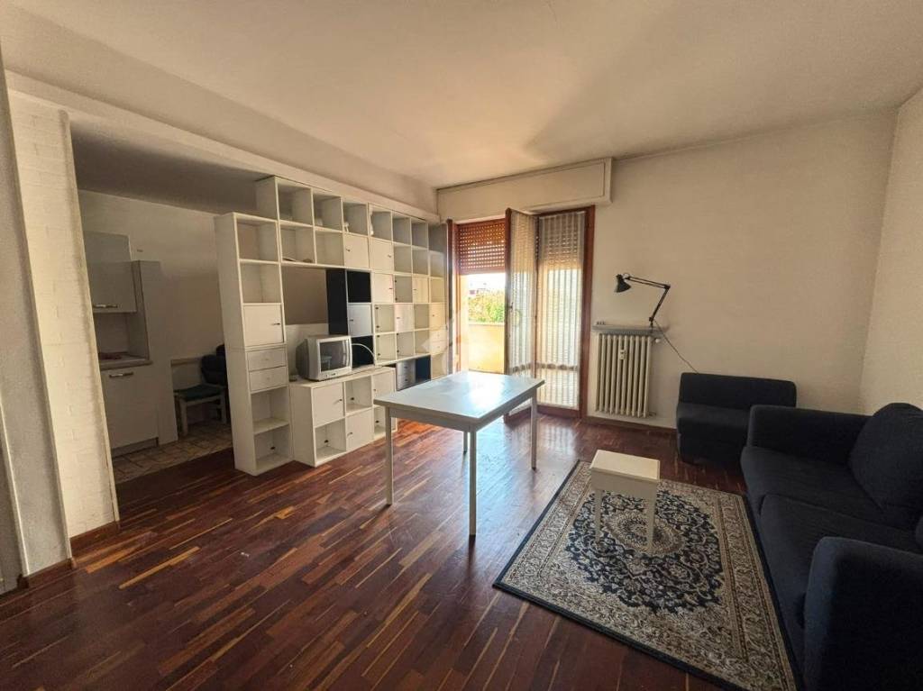 appartamento in vendita a Parma in zona Montanara