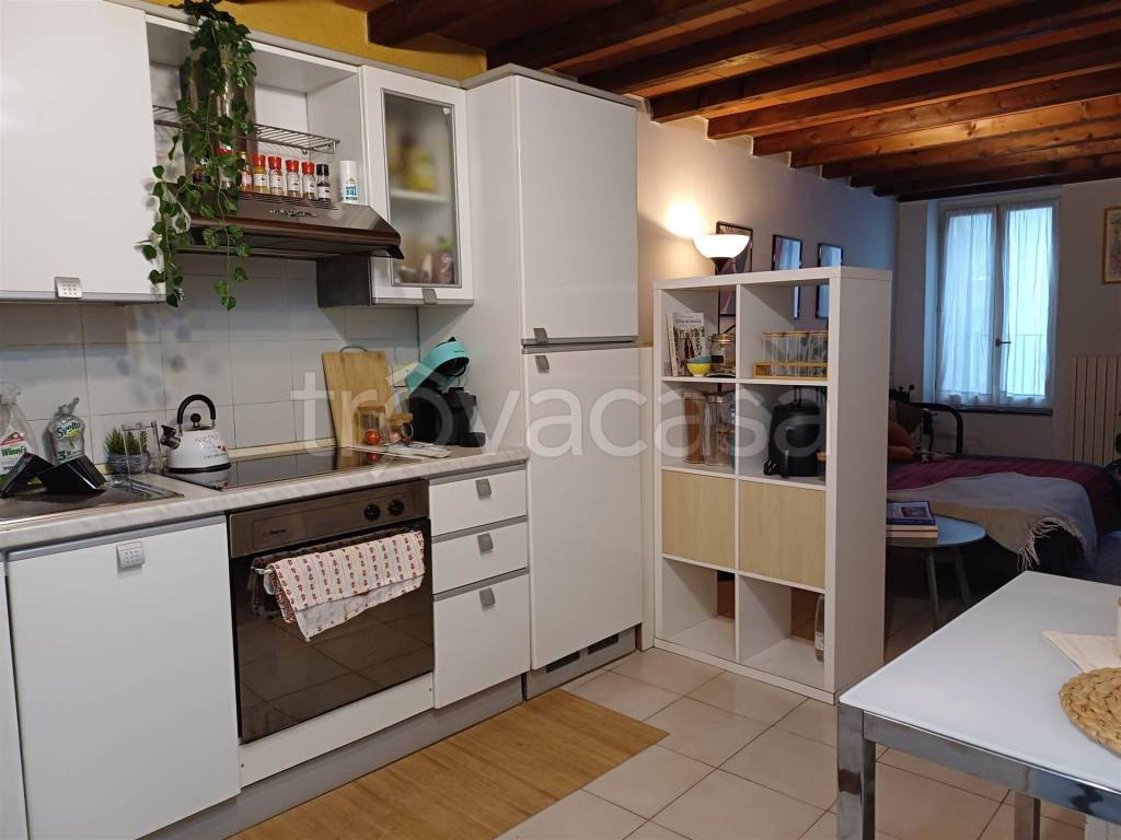 appartamento in vendita a Parma in zona Centro Storico