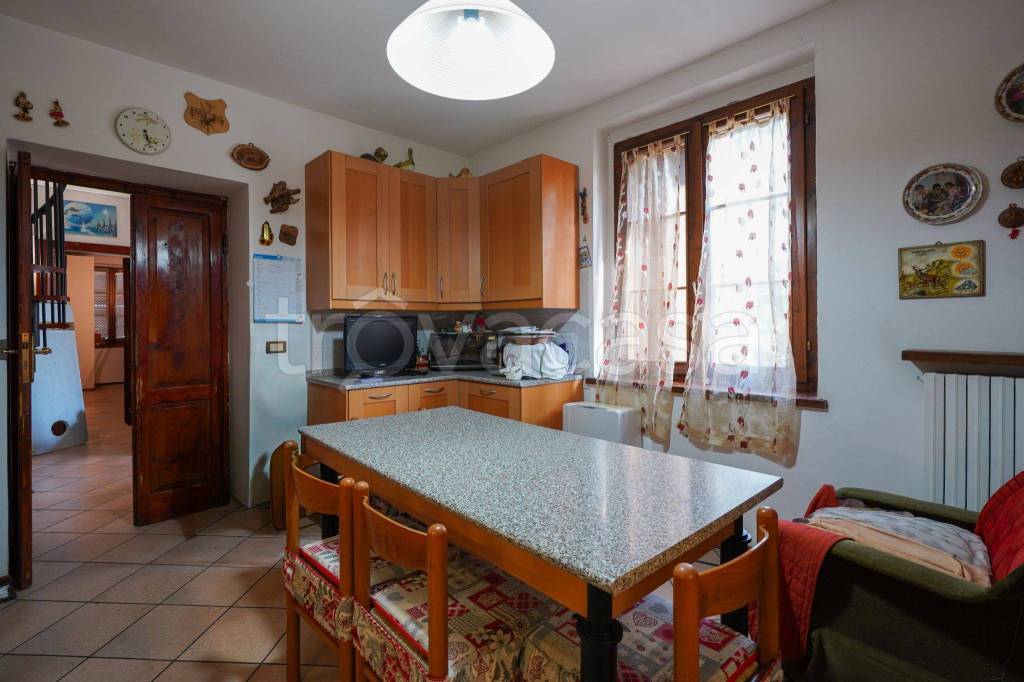 appartamento in vendita a Parma in zona Vicofertile