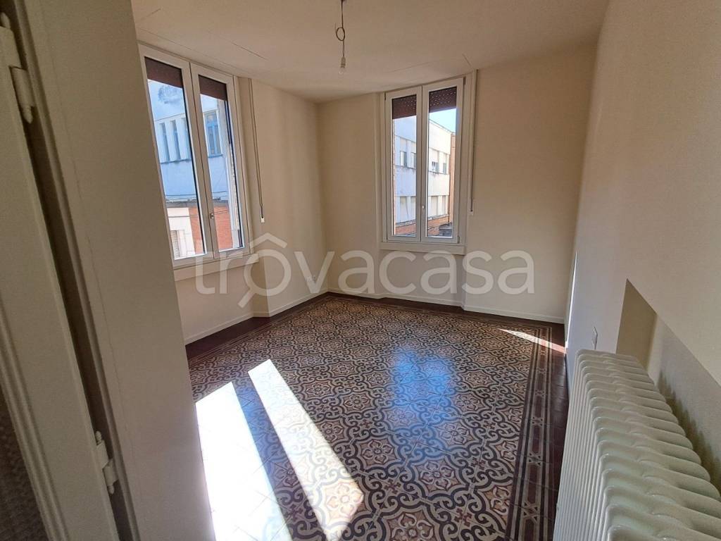appartamento in vendita a Parma in zona Centro Storico