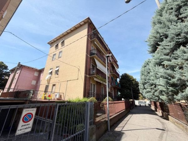 appartamento in vendita a Parma in zona Montanara