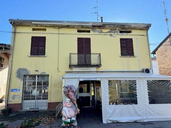 casa indipendente in vendita a Parma in zona Ravadese