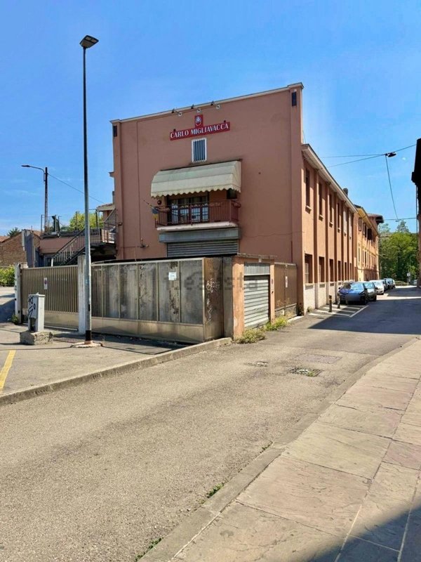 casa indipendente in vendita a Parma in zona San Leonardo