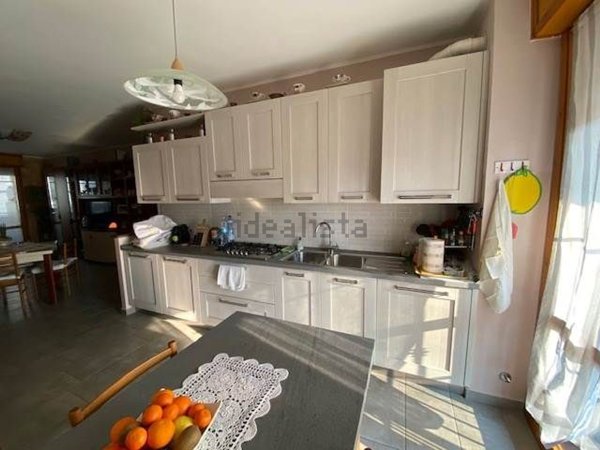 appartamento in vendita a Parma in zona San Lazzaro