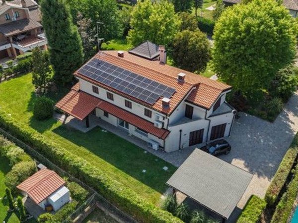 casa indipendente in vendita a Parma in zona Vicofertile