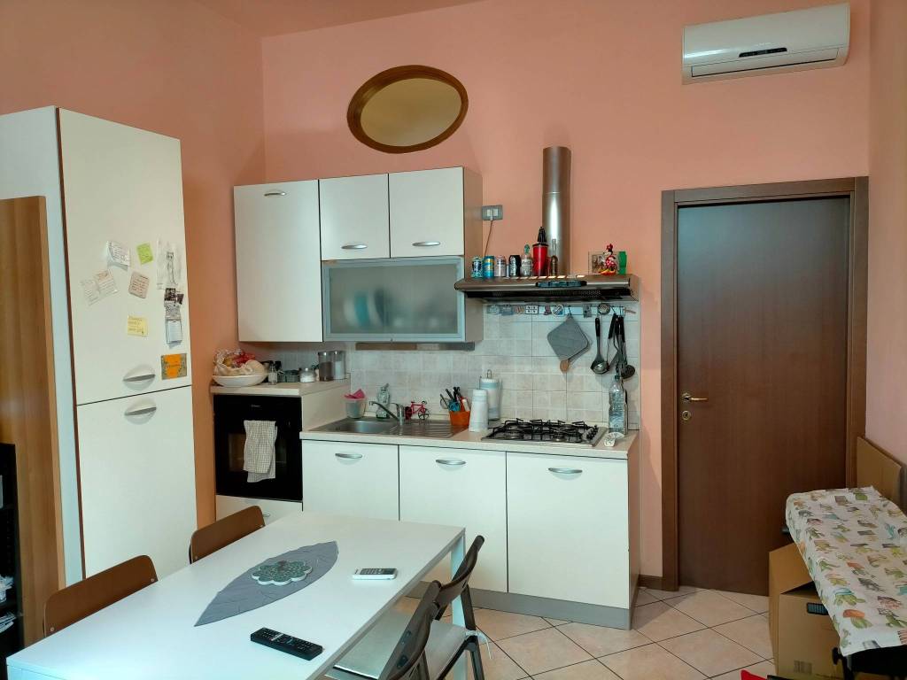 appartamento in vendita a Parma in zona Centro Storico