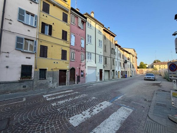 appartamento in vendita a Parma in zona Centro Storico
