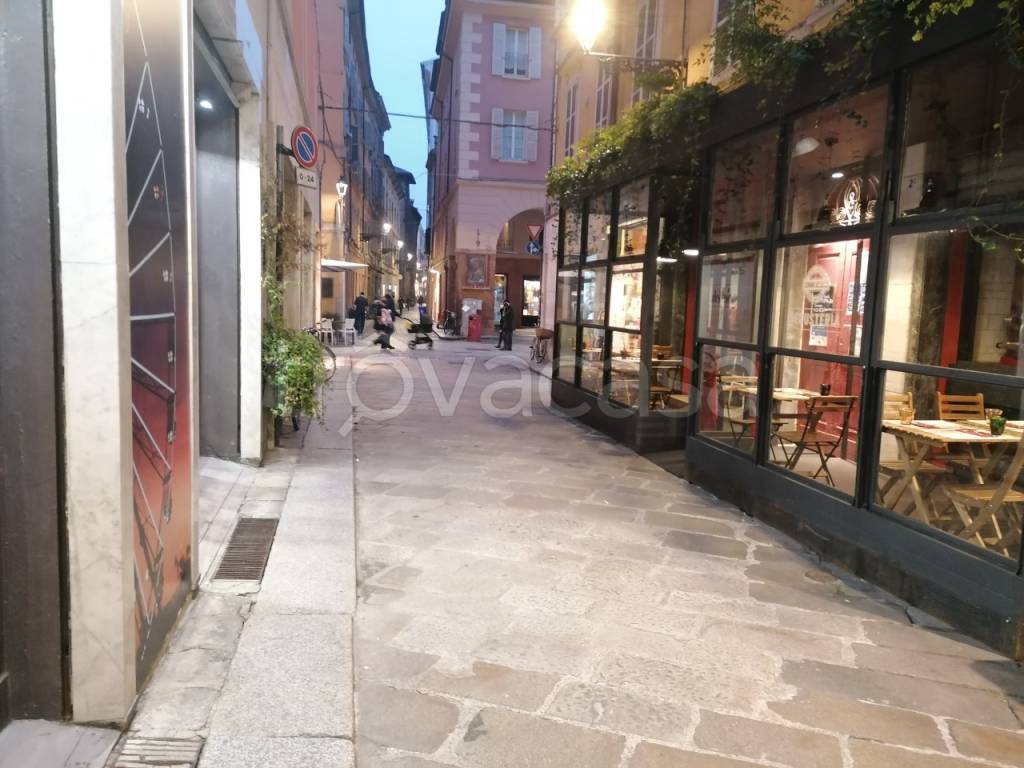 appartamento in vendita a Parma in zona Centro Storico
